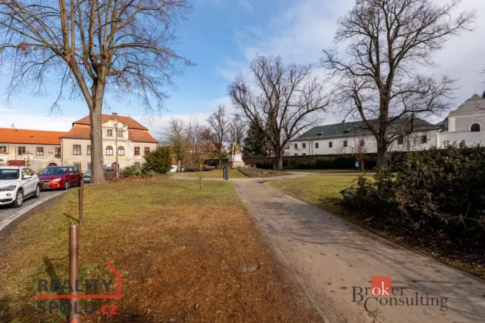 Prodej činžovního domu, Domažlice - Hořejší Předměstí, Msgre. B. Staška, 1012 m2