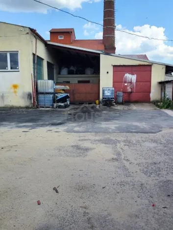 Prodej výrobních prostor, Přelouč, Sportovní, 4222 m2
