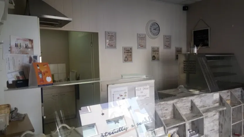 Pronájem obchodního prostoru, Kladno, Komenského, 26 m2