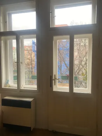 Pronájem bytu 2+kk, Praha - Vršovice, Madridská, 45 m2