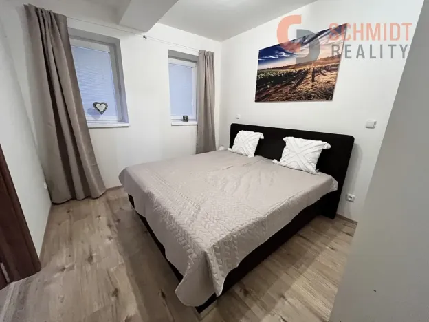 Pronájem bytu 2+kk, Mikulov, Koněvova, 46 m2