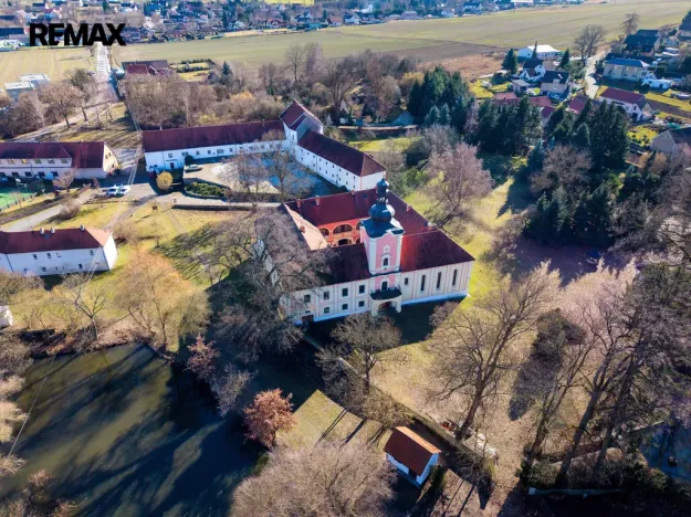 Prodej rodinného domu, Lešany, 192 m2