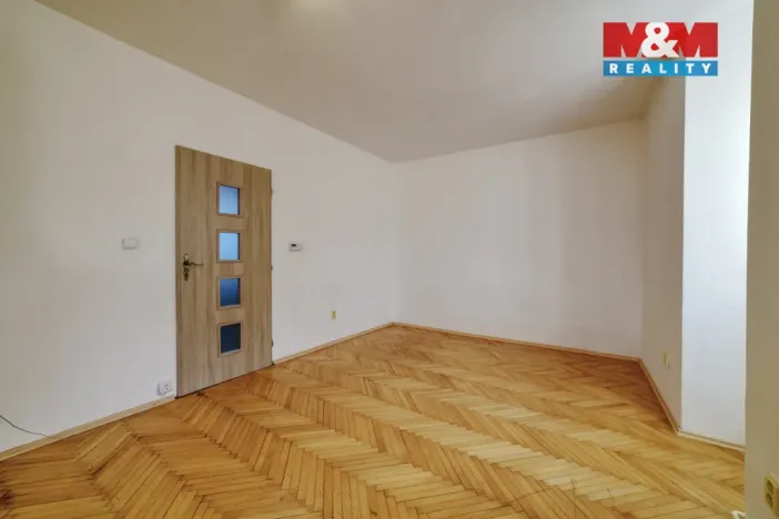 Pronájem bytu 1+kk, Cheb, Růžová, 27 m2