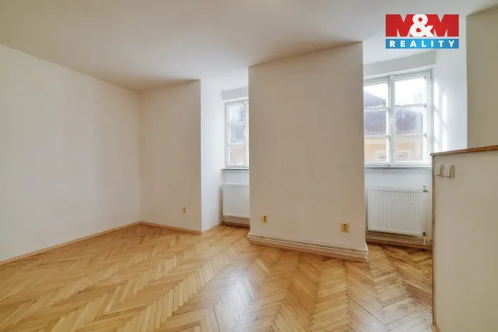 Pronájem bytu 1+kk, Cheb, Růžová, 27 m2