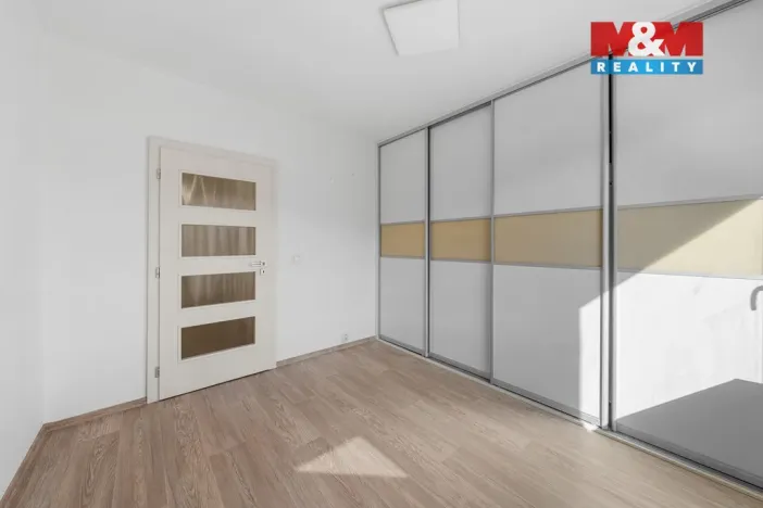 Pronájem bytu 3+1, Děčín - Děčín IX-Bynov, Sokolská, 67 m2