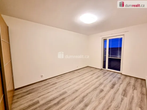 Pronájem bytu 2+kk, Klíčany, Na Cihelně, 51 m2