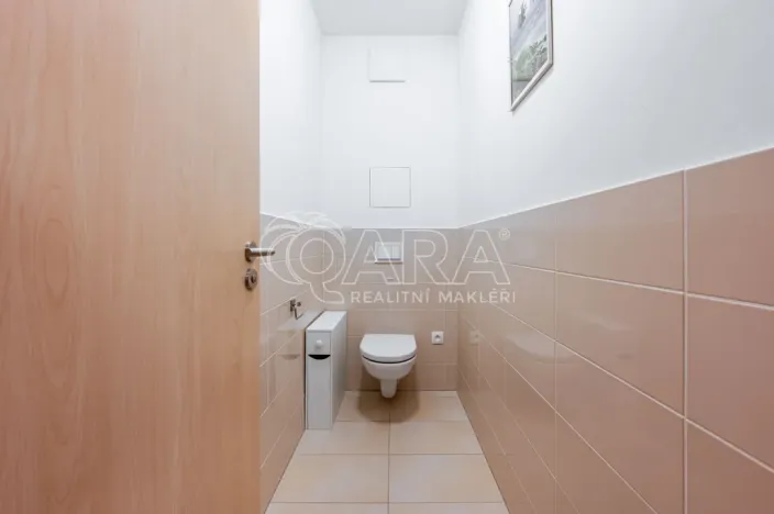 Pronájem bytu 2+kk, Praha, Fikerova, 62 m2