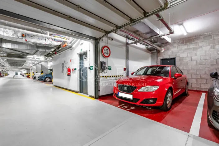 Pronájem bytu 2+kk, Praha, Fikerova, 62 m2