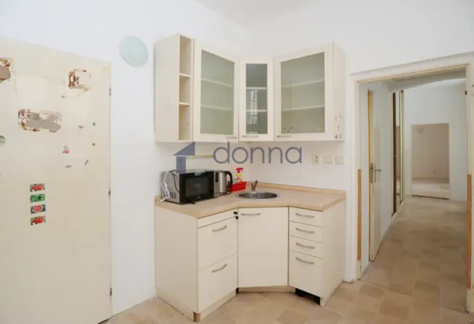 Pronájem kanceláře, Praha, Korunní, 83 m2