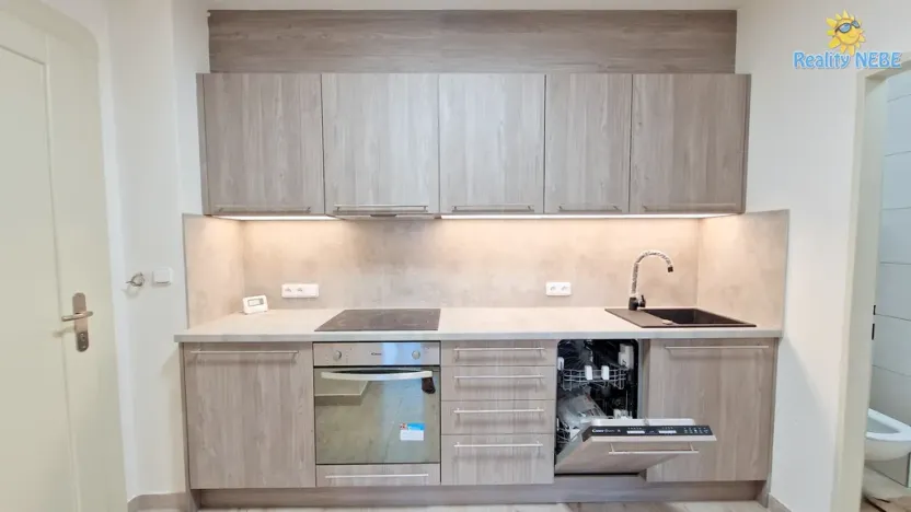 Pronájem bytu 2+kk, Praha - Žižkov, Jana Želivského, 60 m2