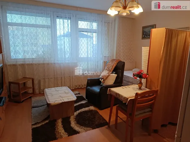 Pronájem bytu 1+kk, Praha - Řepy, Zrzavého, 34 m2