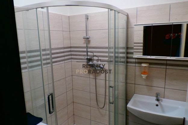 Prodej bytu 3+1, Božice, 74 m2