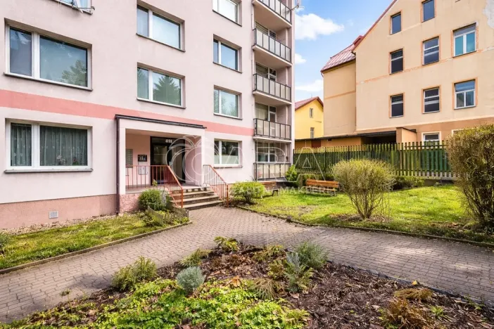 Pronájem bytu 1+1, Liberec - Liberec III-Jeřáb, Vaňurova, 37 m2