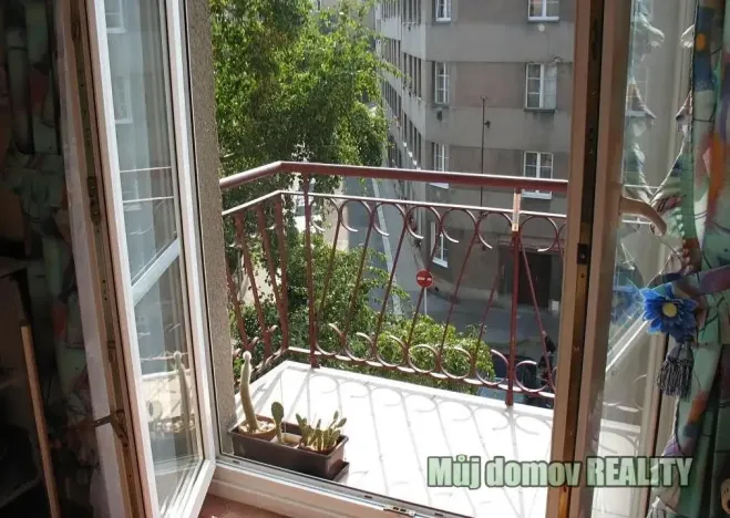 Pronájem bytu 1+1, Praha - Nusle, U družstva Repo, 37 m2