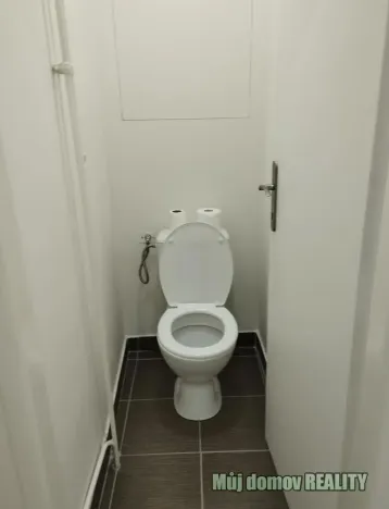 Pronájem bytu 1+1, Praha - Nusle, U družstva Repo, 37 m2