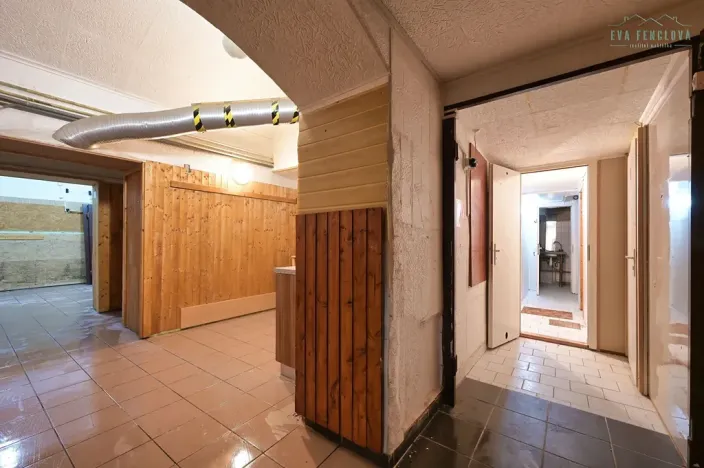 Prodej obchodního prostoru, Plzeň, Nerudova, 134 m2