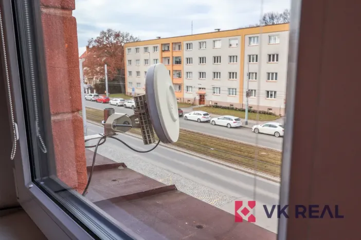 Pronájem bytu 1+kk, Praha - Břevnov, Na Petřinách, 34 m2