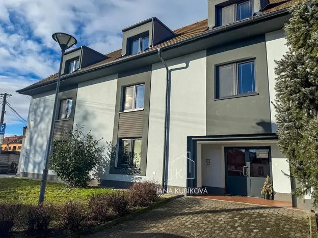Pronájem bytu 1+kk, Vacenovice, Na Dědině, 31 m2