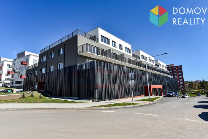 Prodej garážového stání, Beroun - Beroun-Město, Nepilova, 12 m2