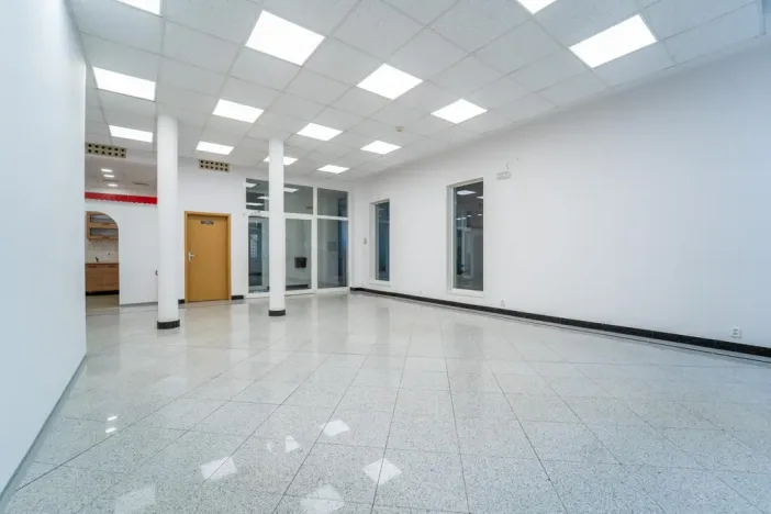 Pronájem kanceláře, Kolín - Kolín III, Legerova, 92 m2