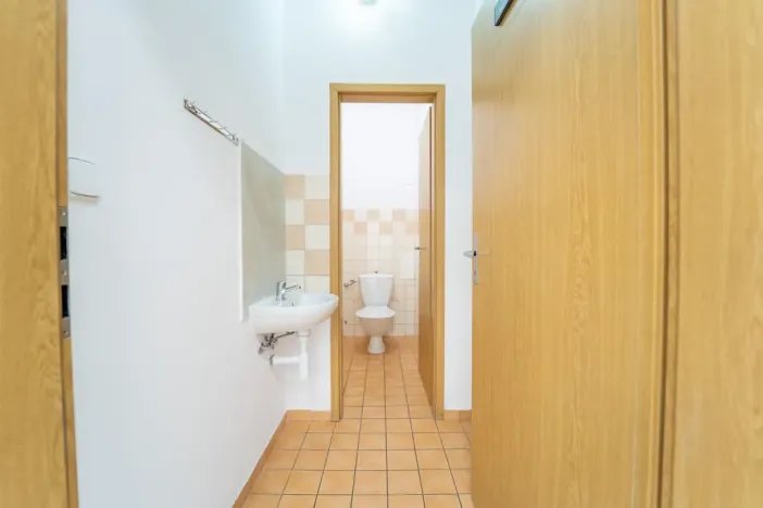 Pronájem kanceláře, Kolín - Kolín III, Legerova, 92 m2