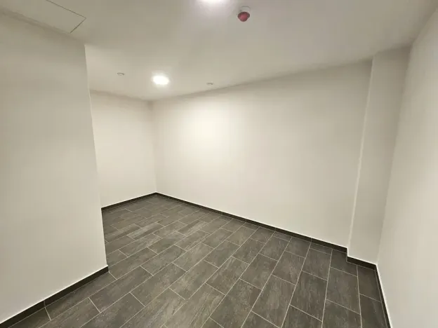 Pronájem bytu 1+kk, Praha - Hloubětín, Poděbradská, 34 m2