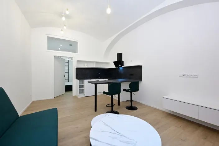 Pronájem bytu 2+kk, Praha - Košíře, Holečkova, 44 m2