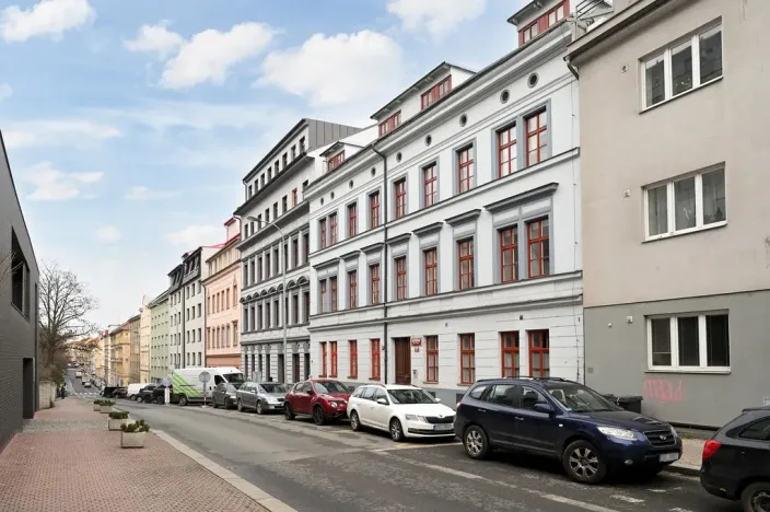 Pronájem bytu 2+kk, Praha - Košíře, Holečkova, 44 m2