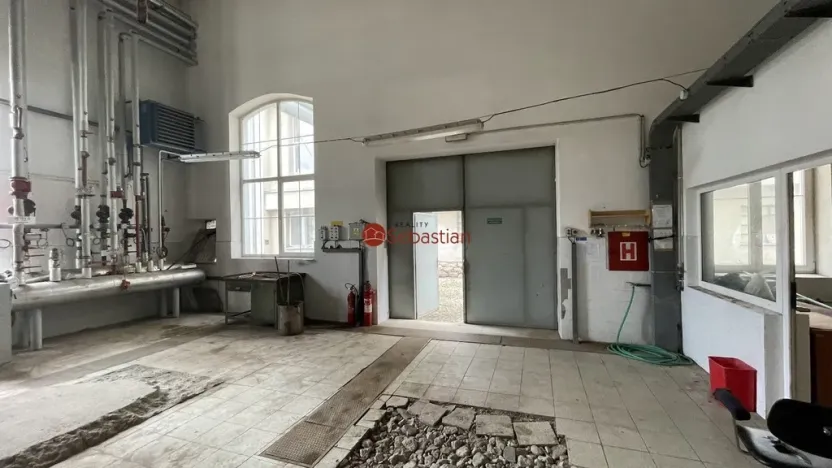 Pronájem komerční nemovitosti, Pelhřimov, Křemešnická, 185 m2