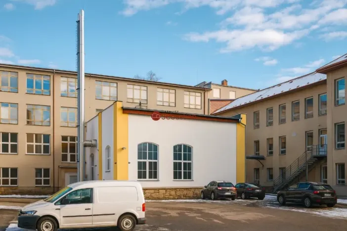 Pronájem komerční nemovitosti, Pelhřimov, Křemešnická, 185 m2