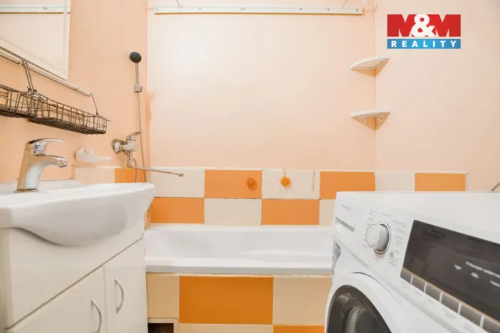 Prodej bytu 3+1, Most, Česká, 62 m2