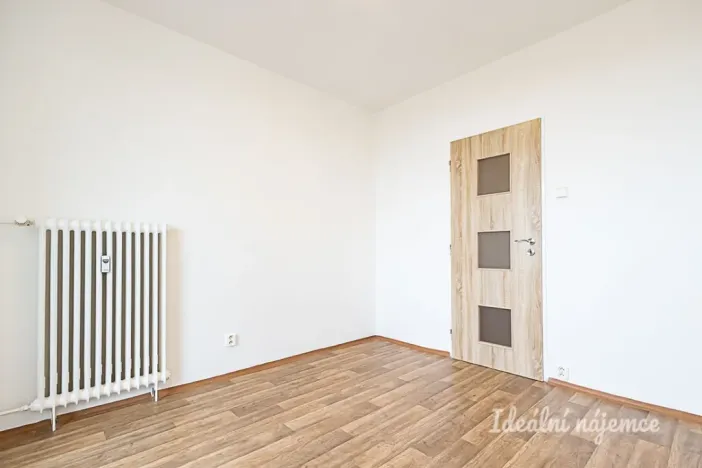 Pronájem bytu 3+1, Praha - Prosek, Vysočanská, 74 m2