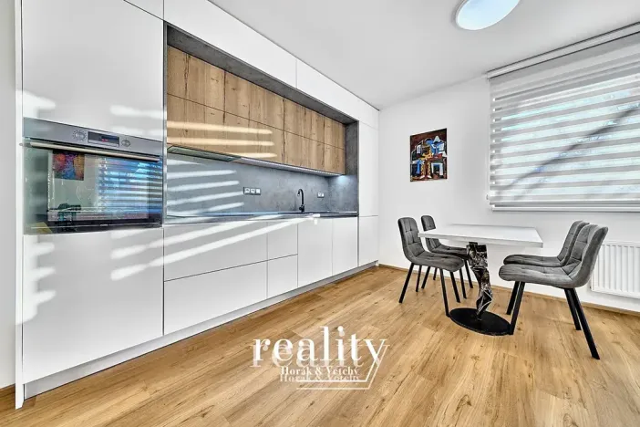 Pronájem bytu 3+kk, Jihlava, Vrchlického, 74 m2