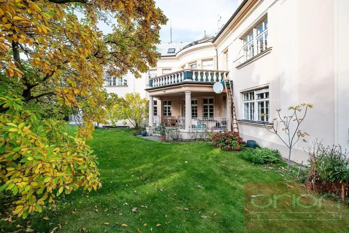 Pronájem bytu 6+kk a větší, Praha - Střešovice, Slunná, 300 m2