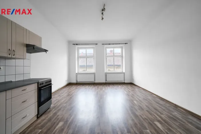 Pronájem bytu 2+kk, Hronov, T. G. Masaryka, 52 m2