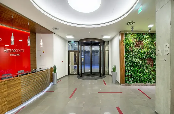 Pronájem kanceláře, Praha - Karlín, Thámova, 396 m2