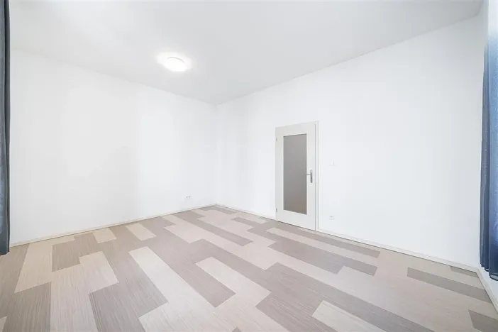 Pronájem bytu 1+1, Plzeň - Vnitřní Město, Veleslavínova, 38 m2