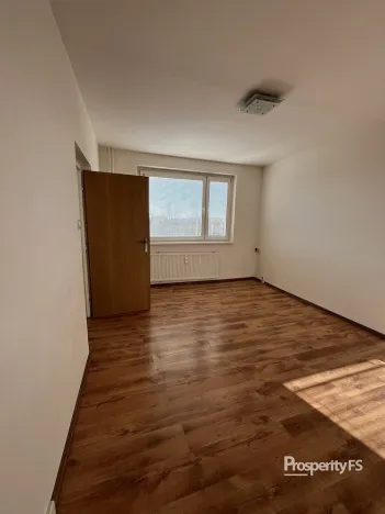 Pronájem bytu 1+1, Kladno, Na vyhaslém, 35 m2