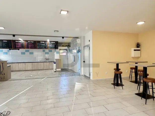 Pronájem obchodního prostoru, Hodonín, Slavíkova, 122 m2