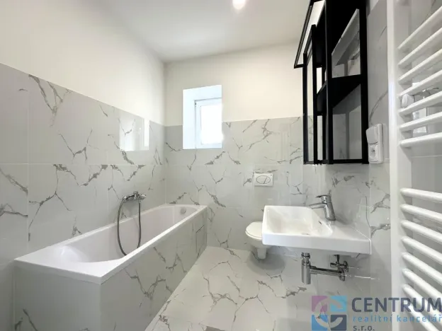 Pronájem bytu 2+kk, Jablonec nad Nisou, U Jeslí, 40 m2