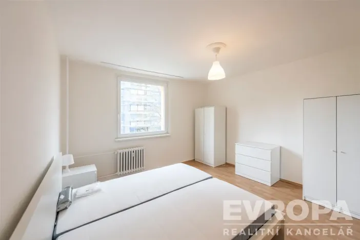 Pronájem bytu 3+1, Praha - Hlubočepy, Voskovcova, 77 m2