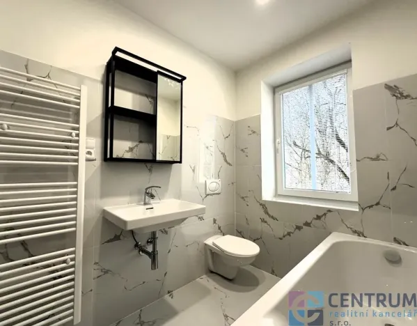 Pronájem bytu 1+kk, Jablonec nad Nisou, U Jeslí, 29 m2