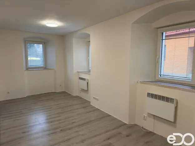 Pronájem bytu 2+kk, Miletín, Komenského, 49 m2