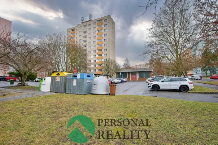 Prodej bytu 3+1, Karlovy Vary, U Koupaliště, 68 m2