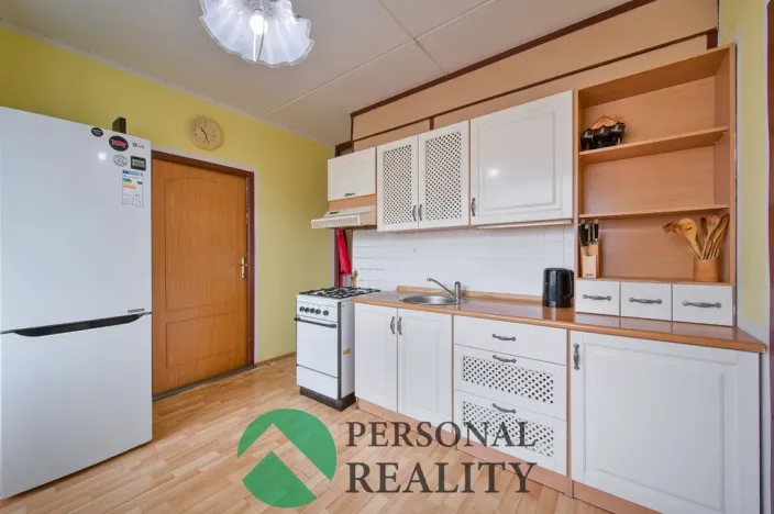 Prodej bytu 3+1, Karlovy Vary, U Koupaliště, 68 m2