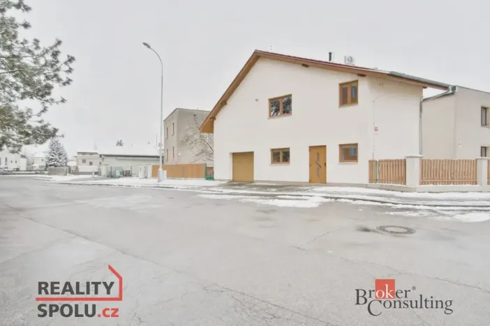 Pronájem rodinného domu, České Budějovice - České Budějovice 2, Na Jízdárně, 100 m2