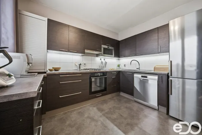 Prodej bytu 3+1, Hradec Králové, třída Edvarda Beneše, 98 m2