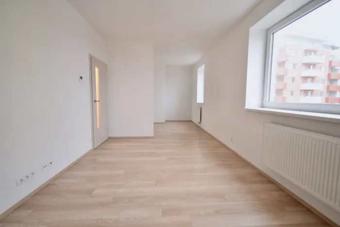 Pronájem bytu 1+kk, Brno - Žebětín, Přírodní, 32 m2