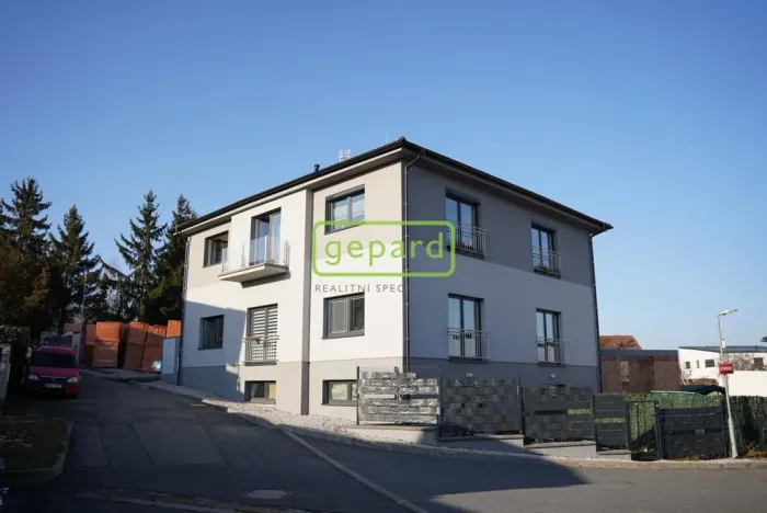 Prodej bytu 3+kk, Stochov, Zahradní, 52 m2