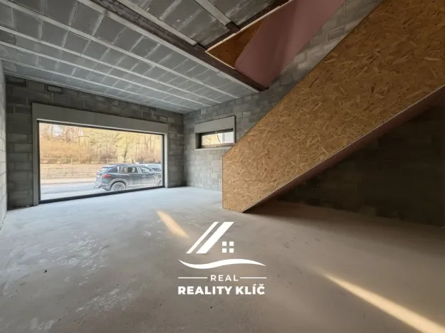 Pronájem kanceláře, Ostrava, Československé armády, 151 m2